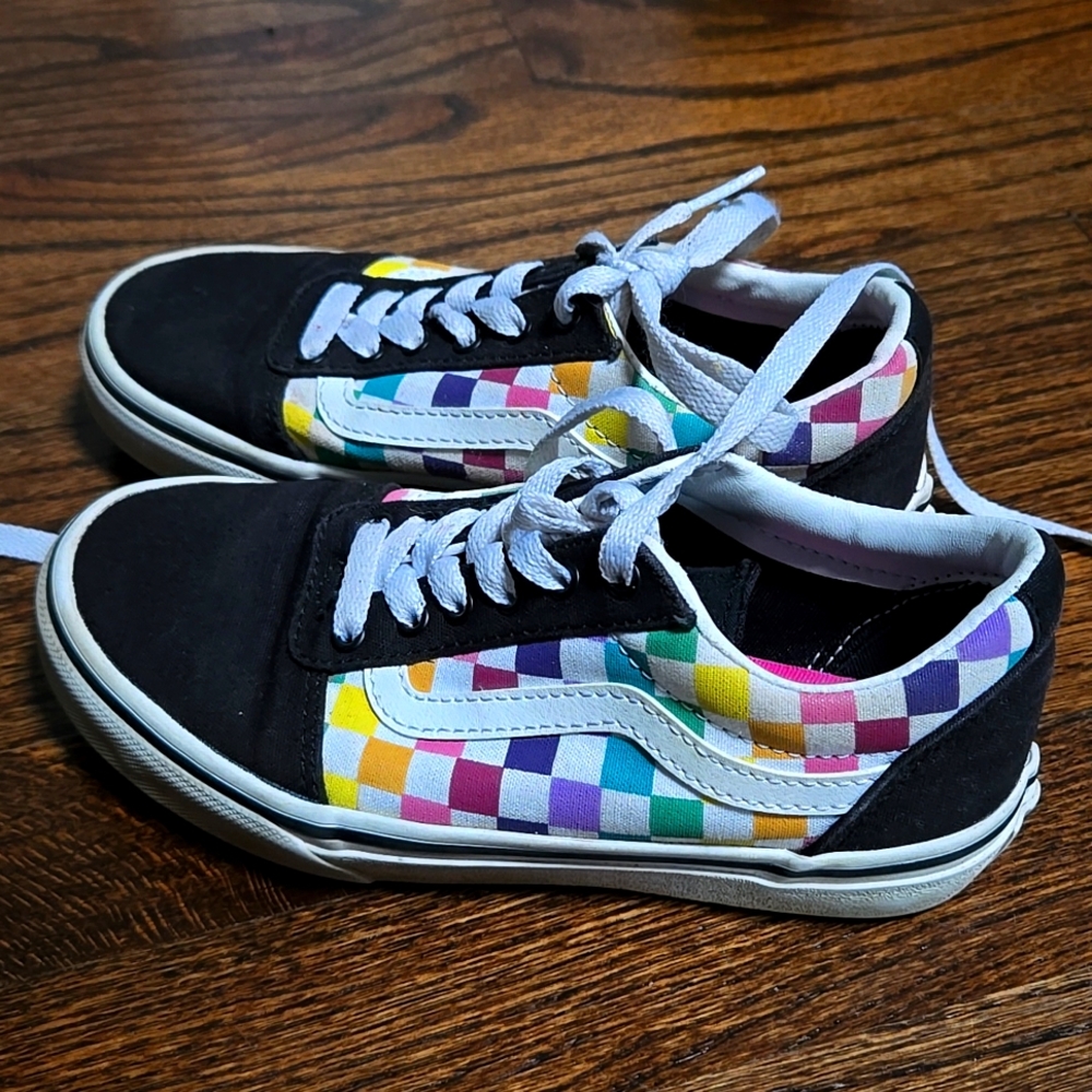Rainbow checkered girls low top vans